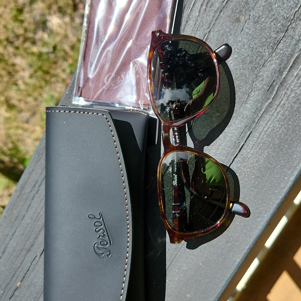 Persol Sunglasses Men's Model 3019S Brown Tortoise frame with Green tinted Lens.